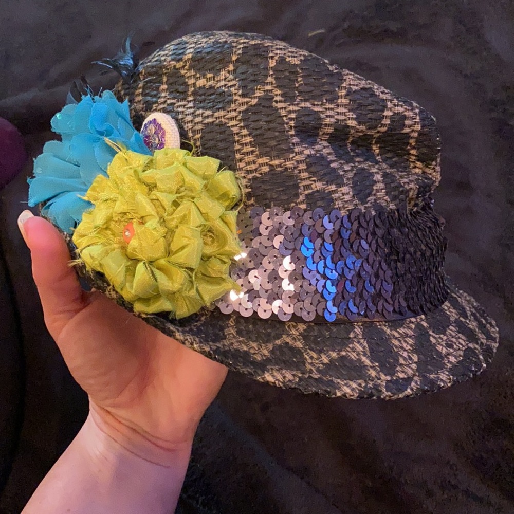 Hat - Picture 2 of 2
